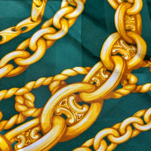 CÉLINE PARIS Hand-Rolled Silk Scarf in Emerald Green and Gold - Picture 6 of 13